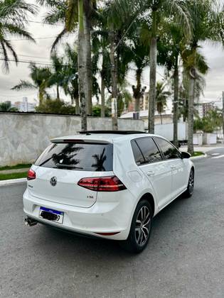 VOLKSWAGEN GOLF 1.4 TSI HIGHLINE 16V GASOLINA 4P AUTOMÁTICO VOLKSWAGEN GOLF 1.4 TSI HIGHLINE 16V GASOLINA 4P AUTOMÁTICO